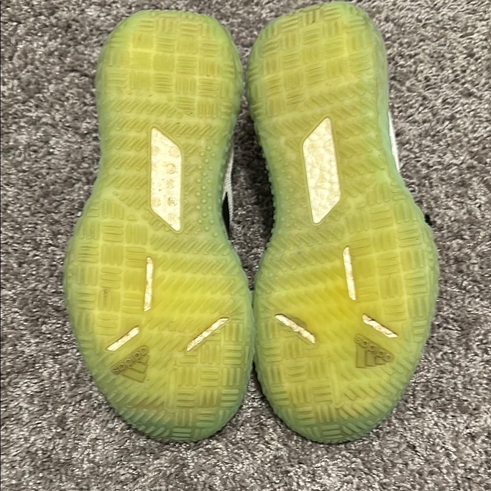 Adidas BOOST Women’s White/Black w/Green Soles Sneakers Lifting Exercise Sz 8.5 - Picture 6 of 11